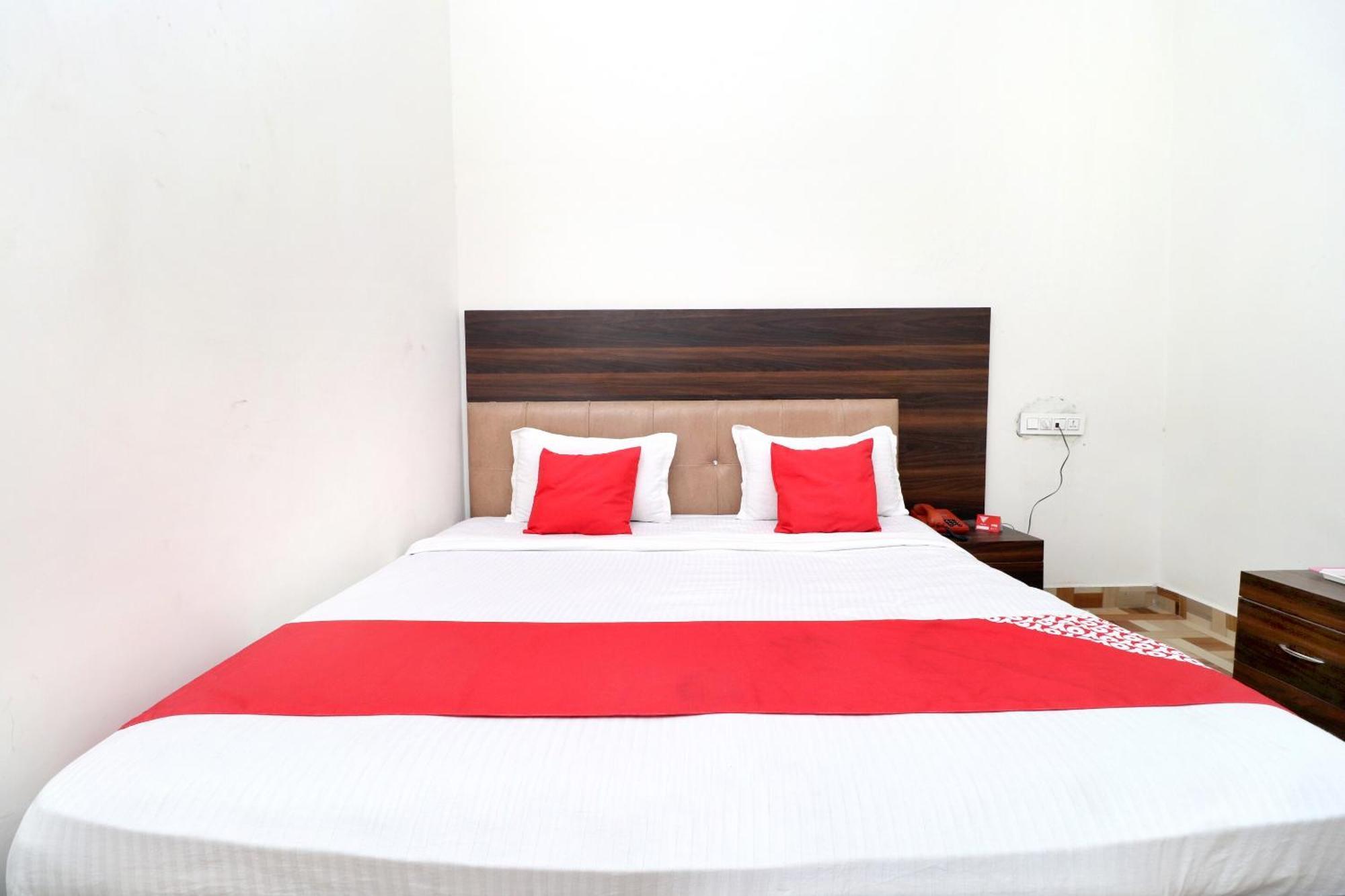 Hotel O Livinn Hub Amritsar Exterior photo