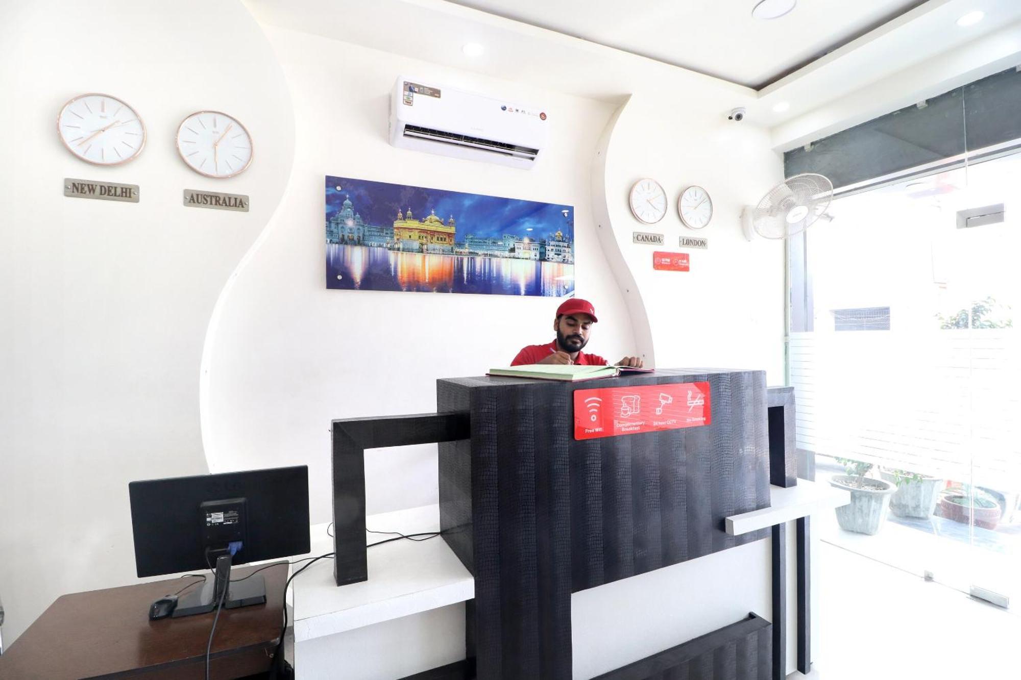 Hotel O Livinn Hub Amritsar Exterior photo